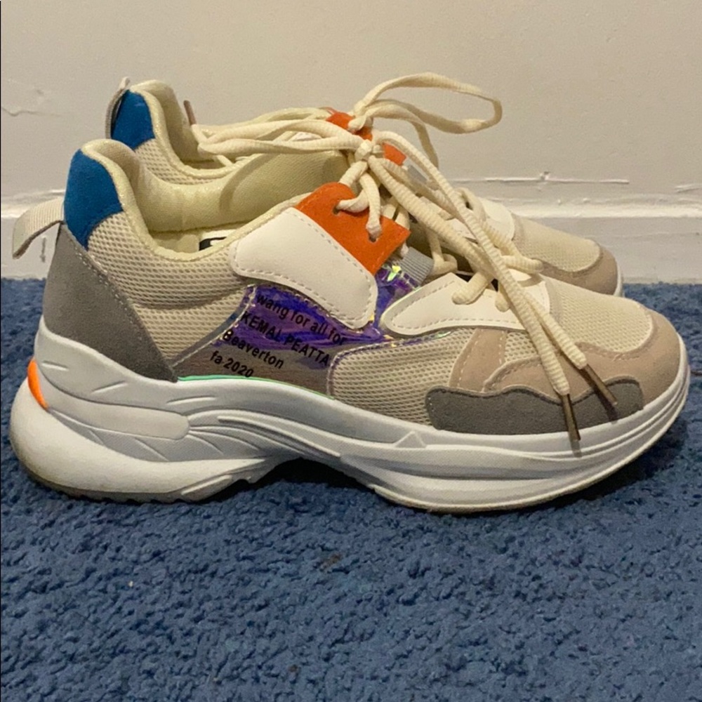 Print chunky sole trainers